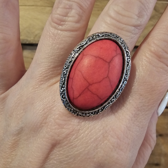 Faux red turquoise oval ring antique silvertone setting in size 9-1/2 - Picture 1 of 12